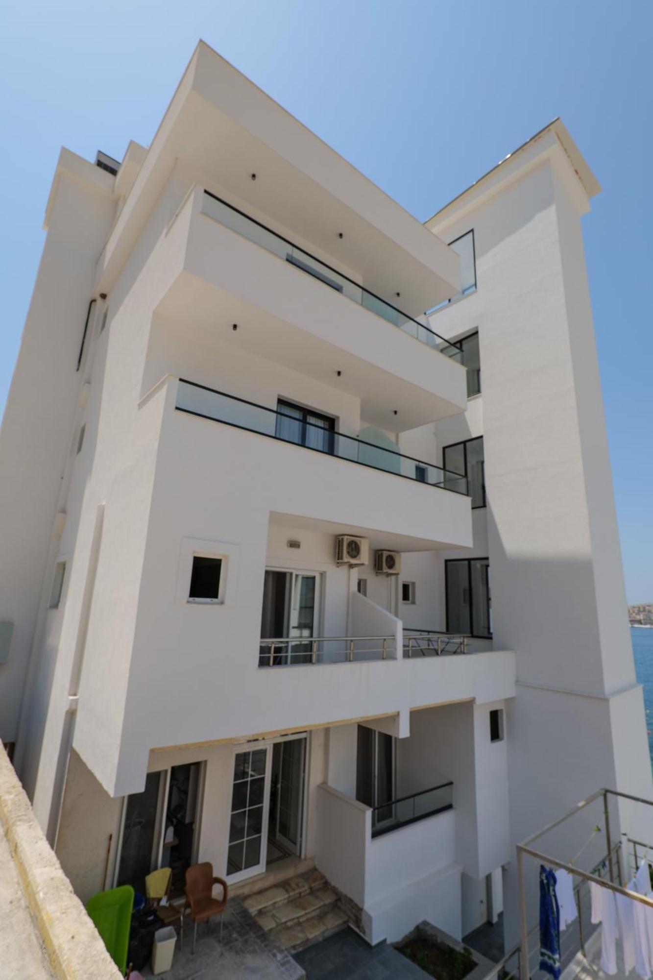 Hotel Edola Sarandë Exteriör bild
