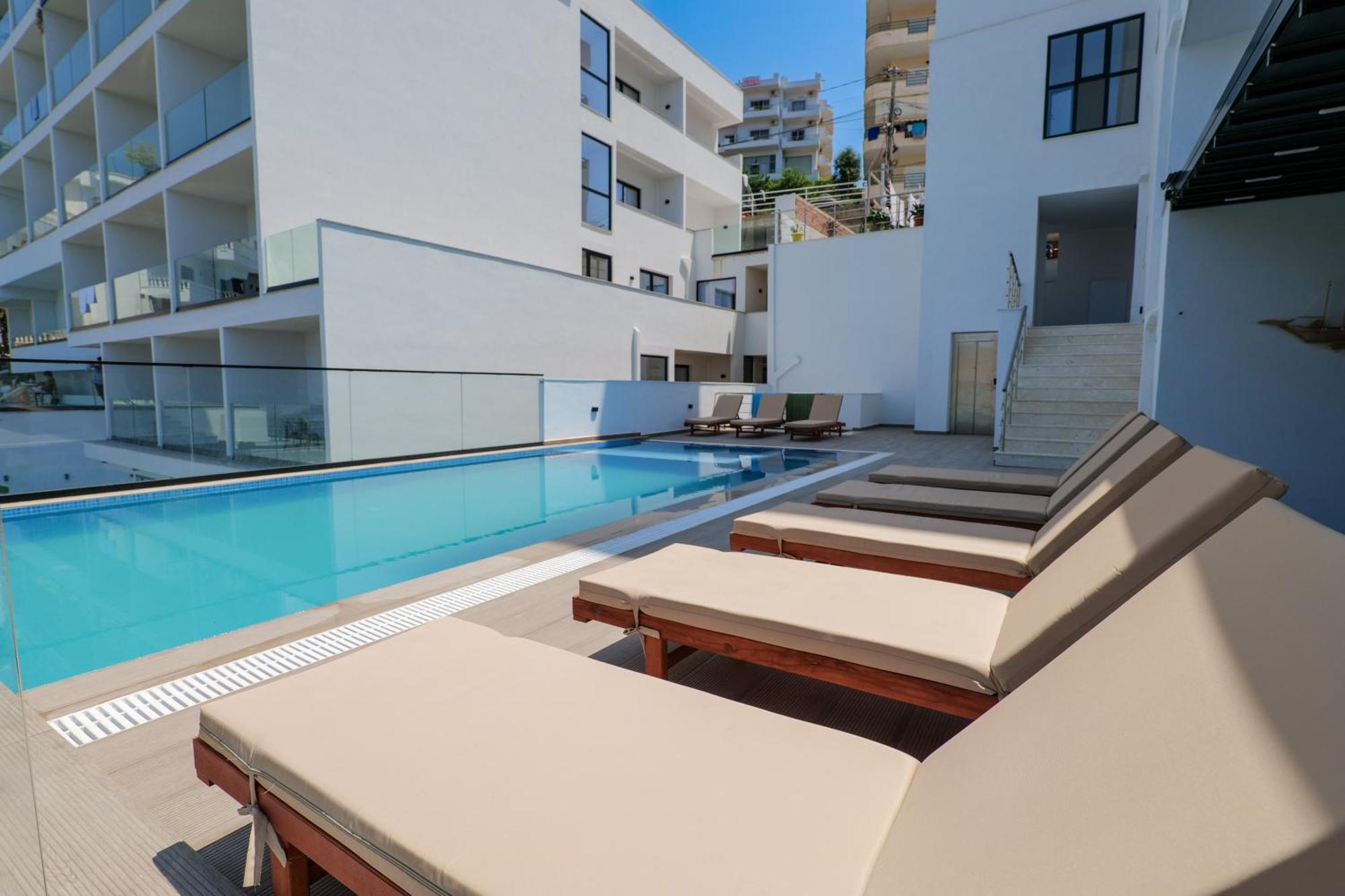 Hotel Edola Sarandë Exteriör bild