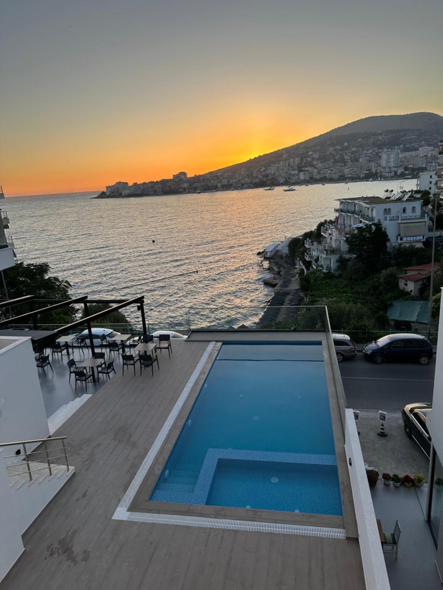 Hotel Edola Sarandë Exteriör bild