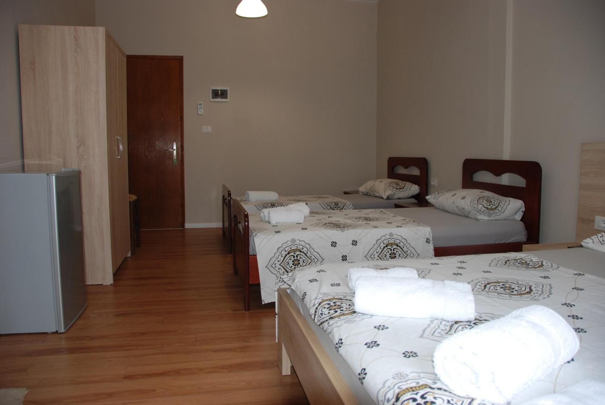 Hotel Edola Sarandë Exteriör bild