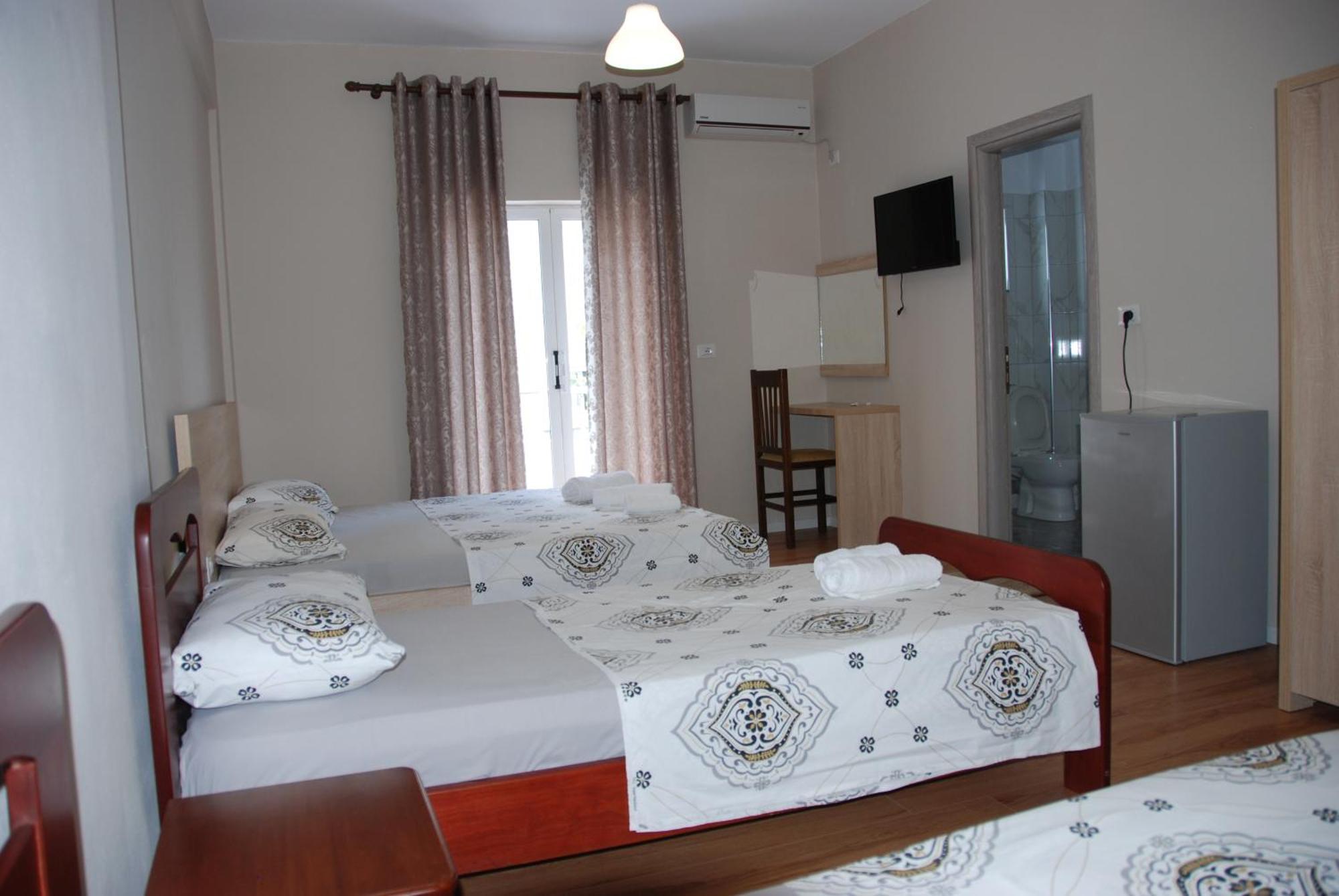 Hotel Edola Sarandë Exteriör bild